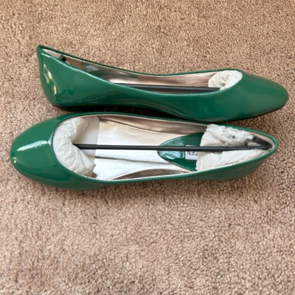 Steve Madden Flats - Picture 2 of 4